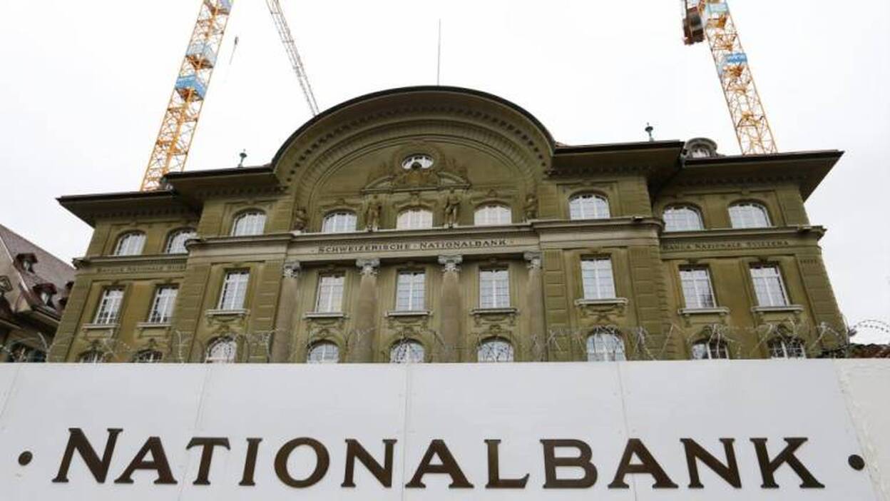 Suiza pone fin al secreto bancario