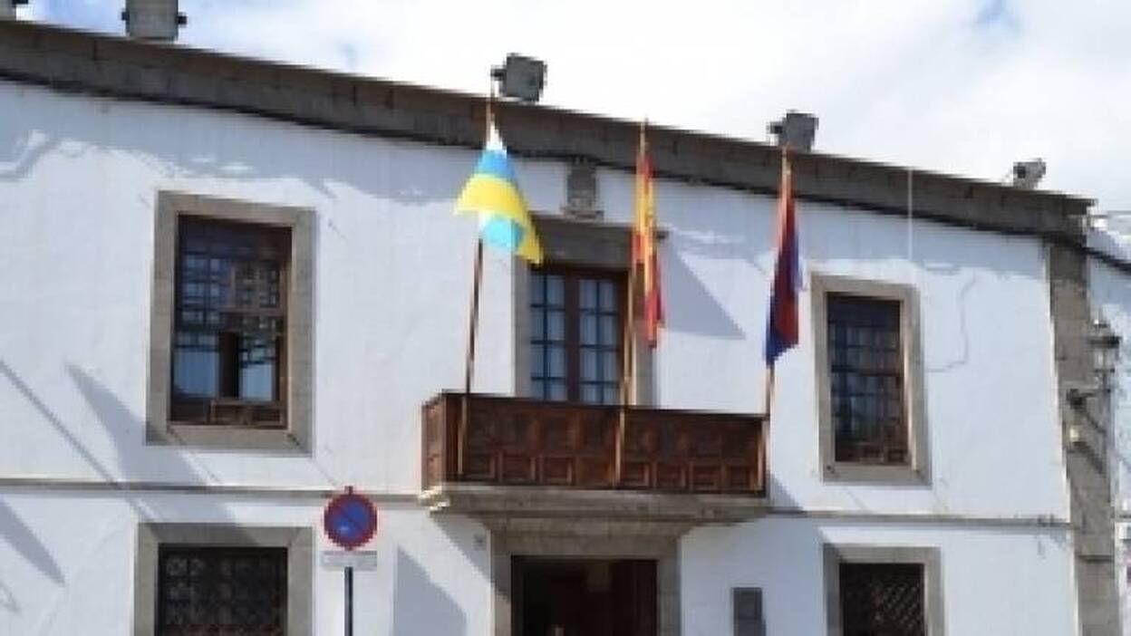 Las distracciones de la política local