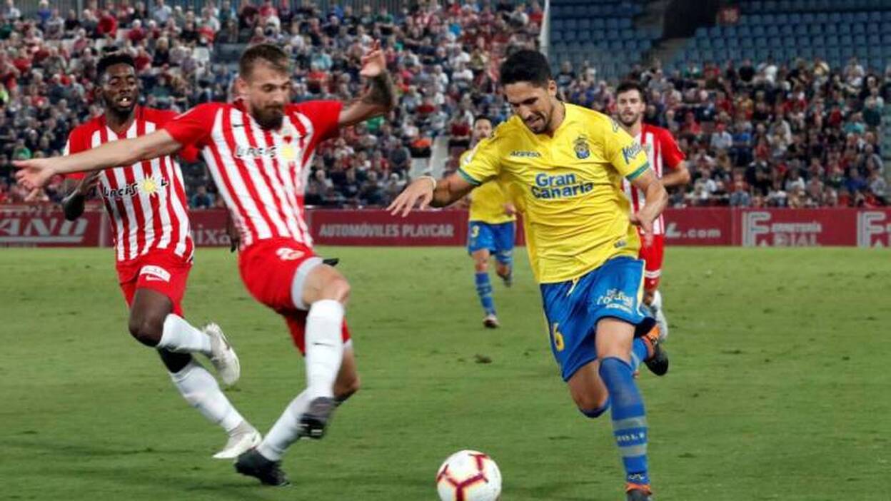 La UD Las Palmas sucumbe en Almería (3-0)