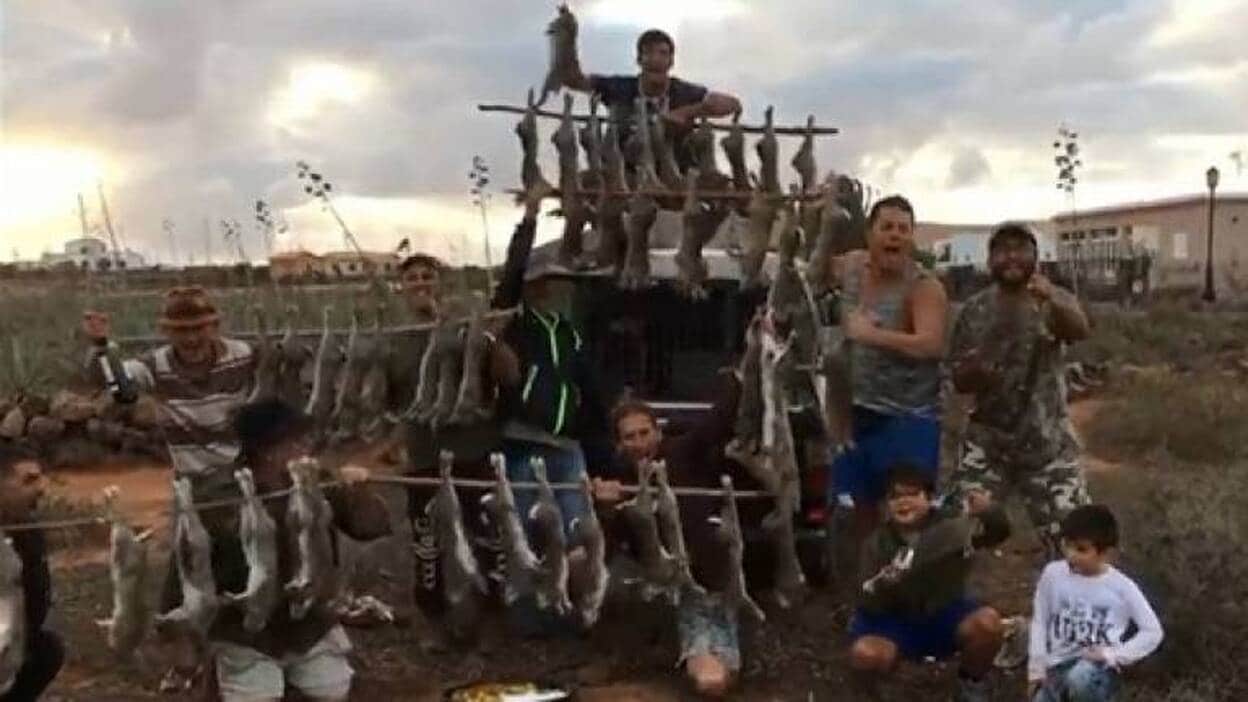 Indignación por un vídeo de unos cazadores en Fuerteventura