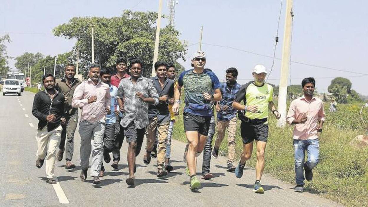 1.000 kilómetros de esfuerzo en la lucha contra la pobreza en India