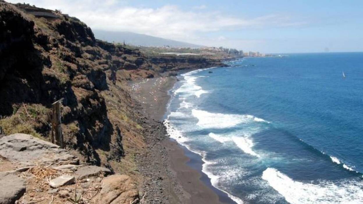 Grave tras casi ahogarse en la playa de los Patos