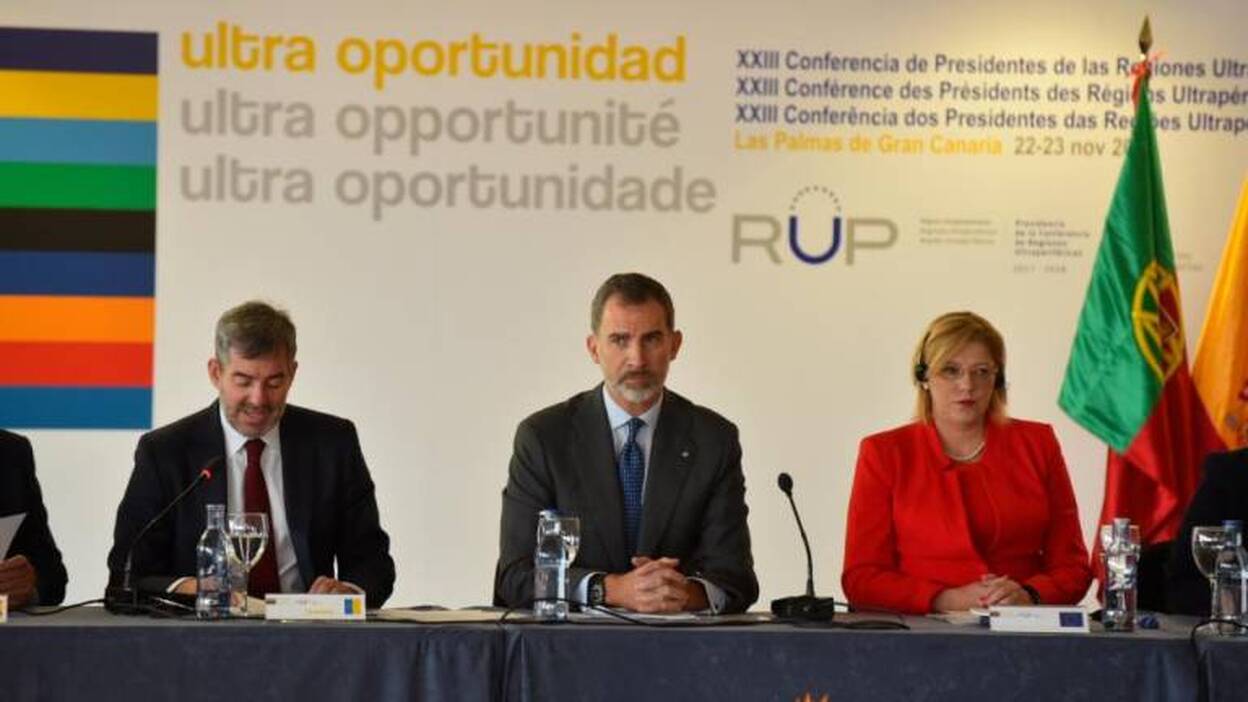 El rey defiende Canarias como un "laboratorio único" de futuro