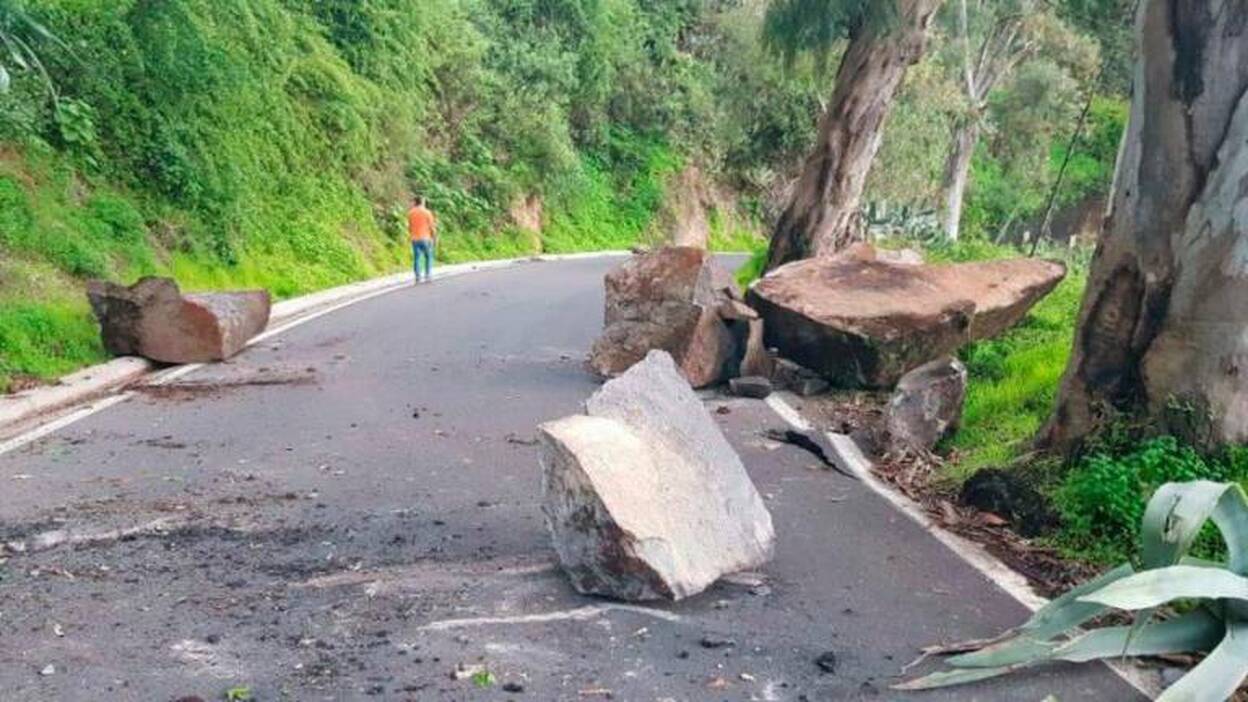Cerrada la GC-211 a Teror por desprendimientos