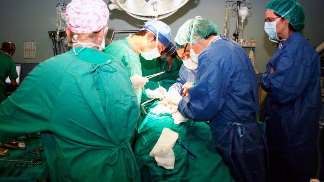 Canarias es la comunidad de España donde más se espera para operarse: 5 meses