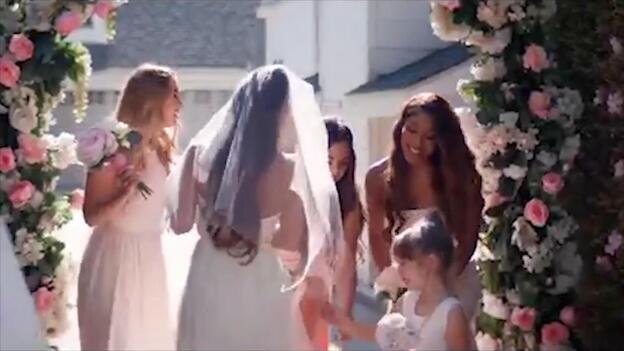 Kris Jenner, una de las sorpresas del videoclip de Ariana Grande