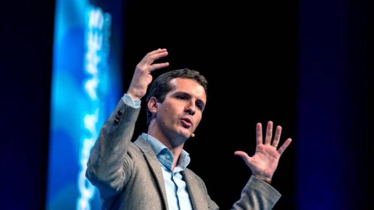 Casado ruega a Sánchez que aplique un nuevo 155