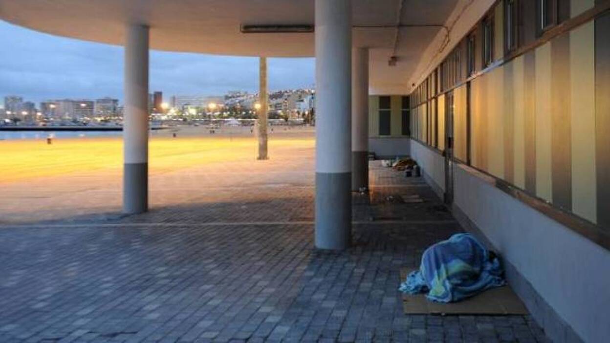 Unidos exige una solución para los sintecho