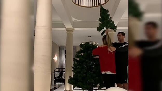 La primera Navidad de Alice y Morata siendo cuatro