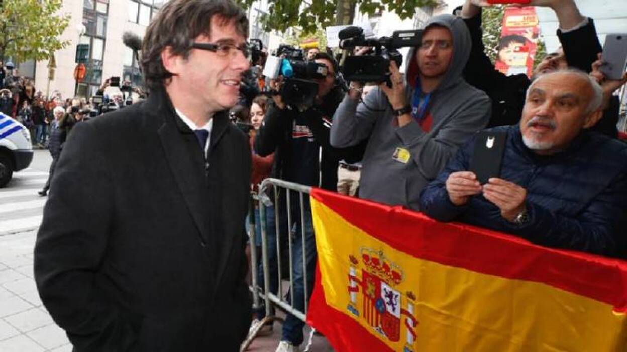 Recusan a una jueza de Guía por no admitir una demanda contra Puigdemont