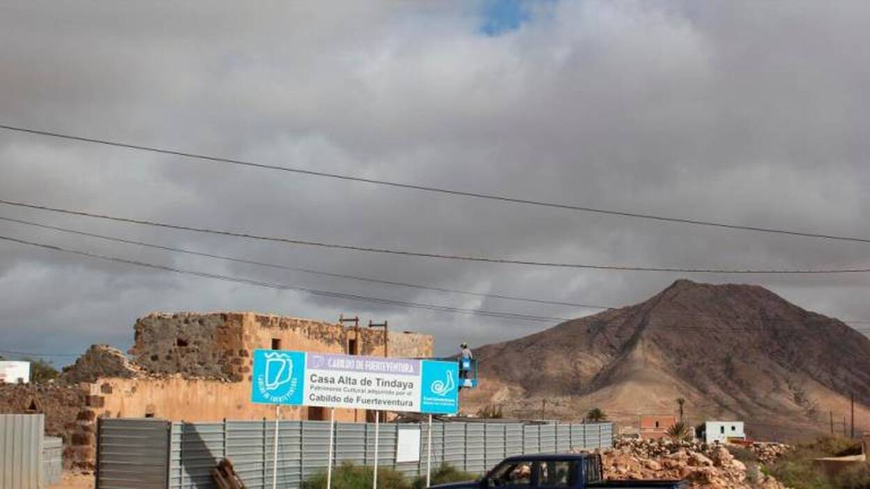 El monumento en Tindaya sigue en punto muerto