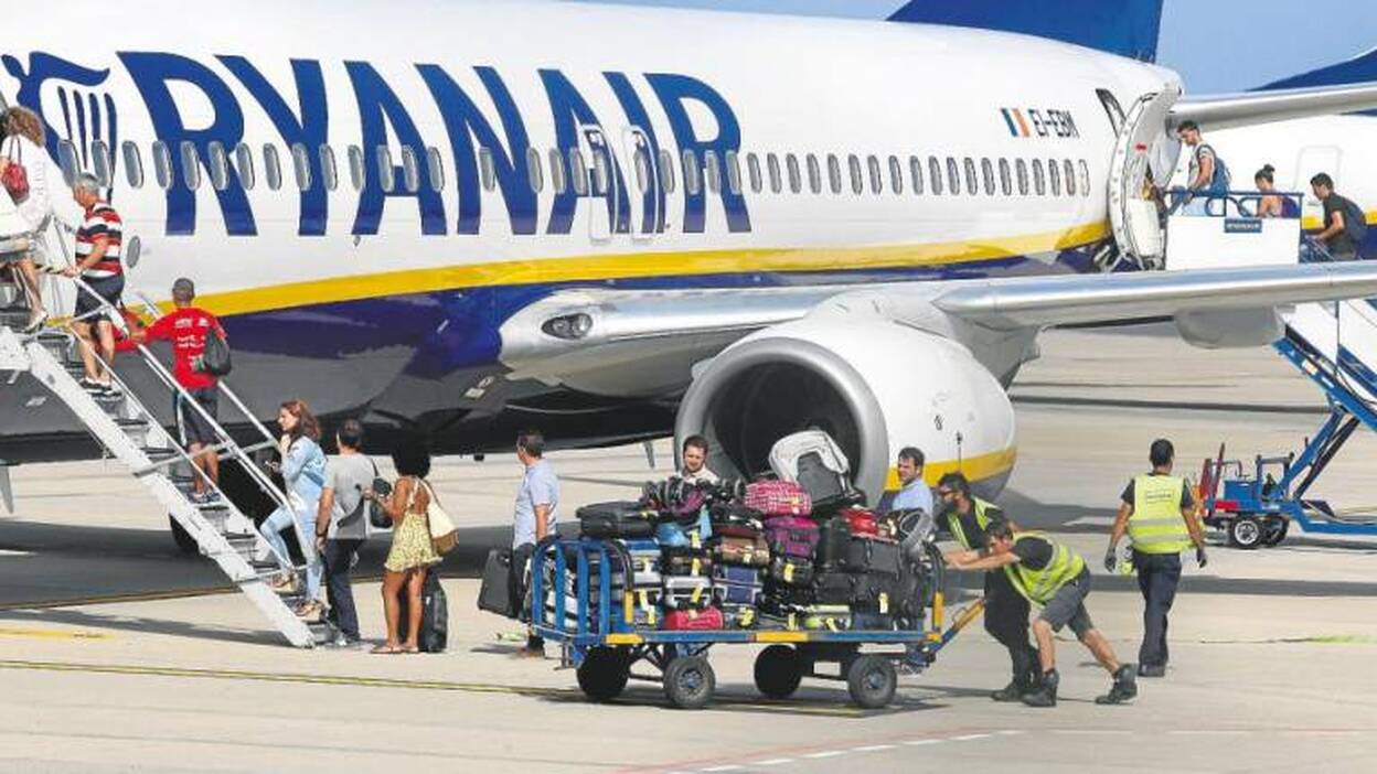 Los sindicatos y Ryanair continúan negociando un acuerdo definitivo