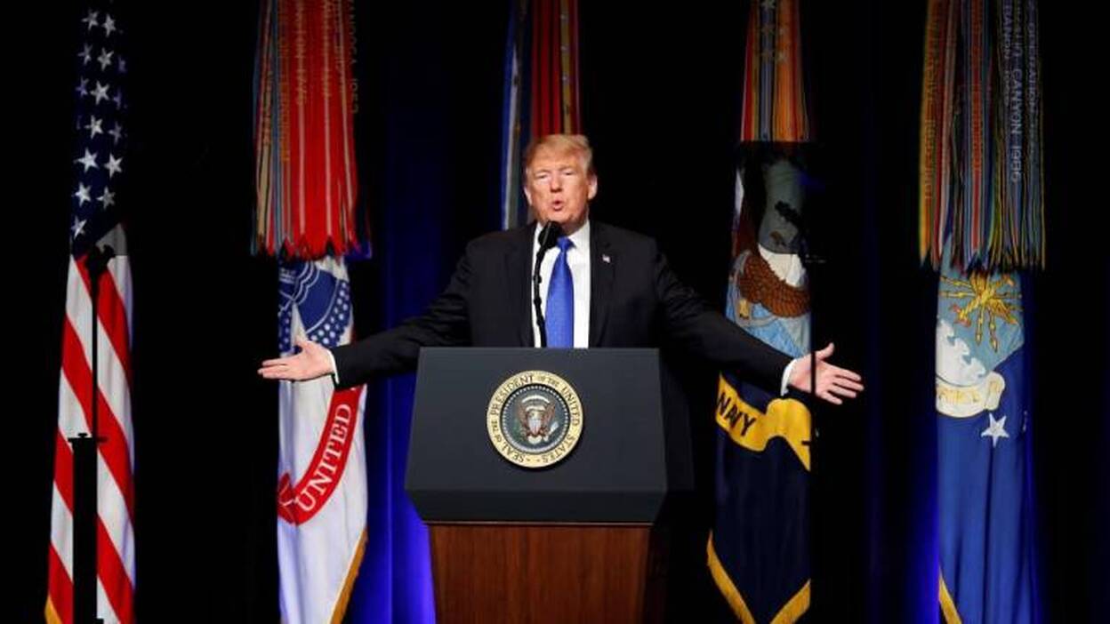 Trump promete una "nueva era" en el sistema de misiles ante amenazas globales