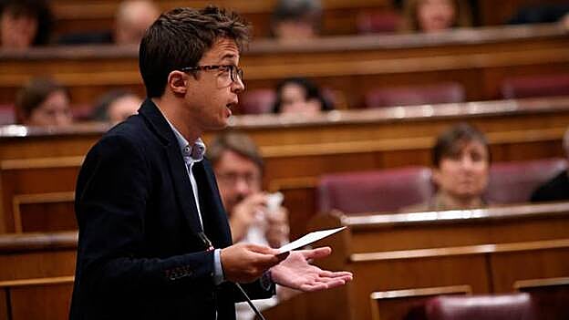 Errejón renuncia a su escaño en el Congreso