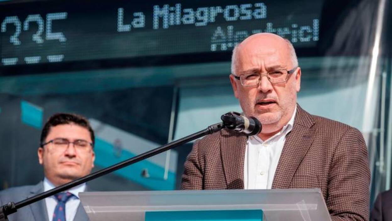 Morales: la compra de fincas «cumple escrupulosamente con la legalidad»