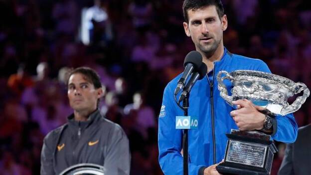 Djokovic frena a Nadal y se impone en Australia