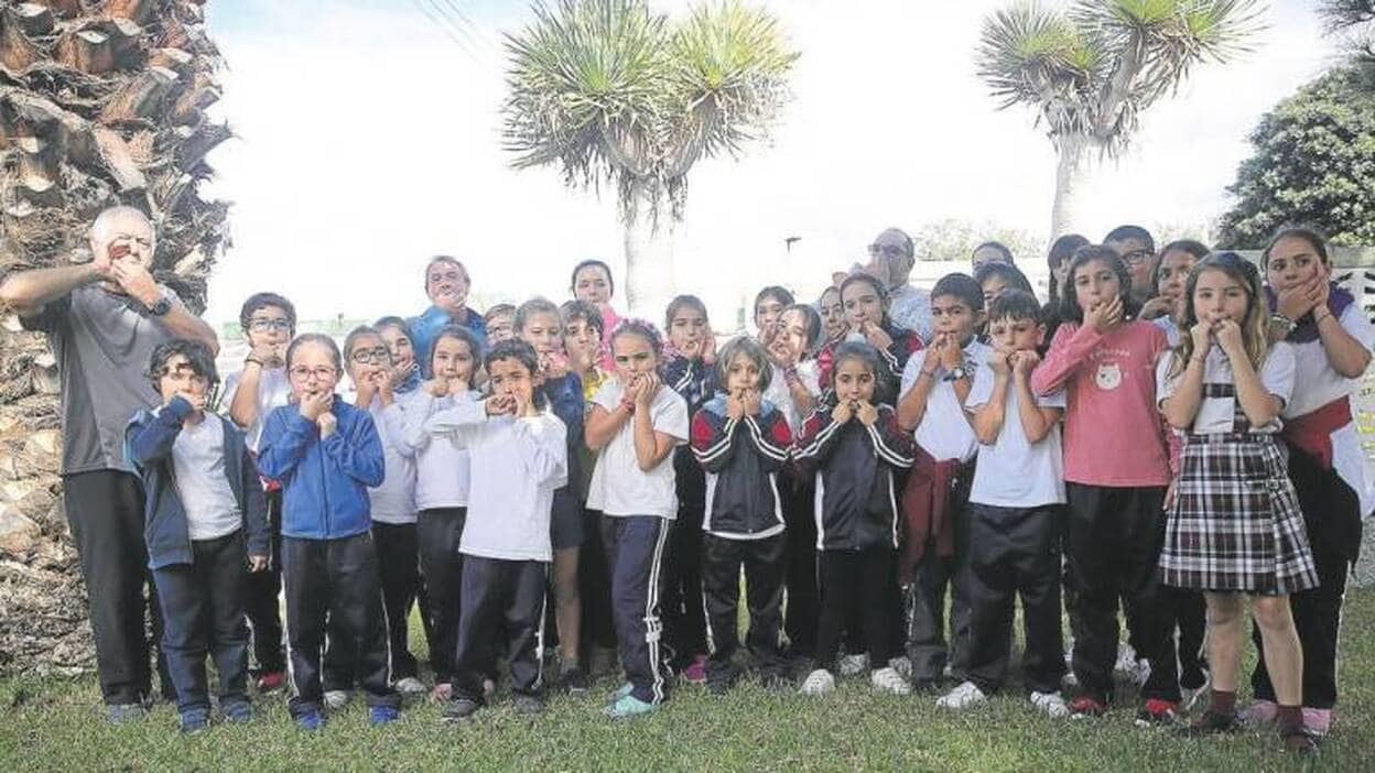 El silbo gomero salta a las aulas canarias