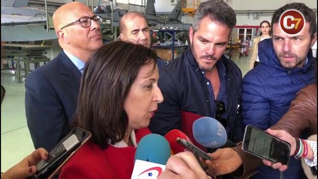 Robles considera «una ocurrencia» que Canarias acoja el mando de la OTAN para África