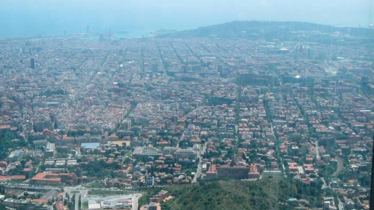 Un potente anticiclón y la movilidad del MWC pueden hacer crecer la contaminación en Barcelona