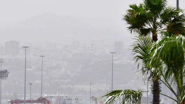 El polvo del desierto es el agente que más empeora la calidad el aire en Canarias