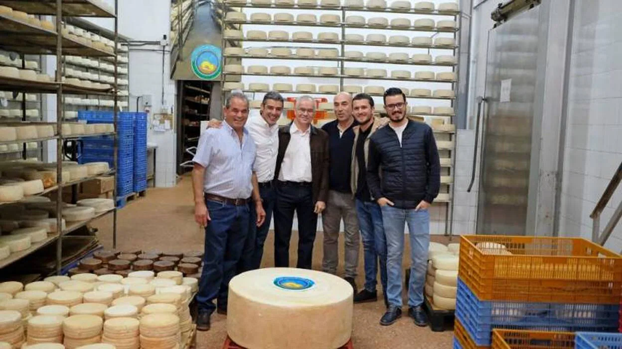 Un queso de 174 kilos, el más grande de Canarias