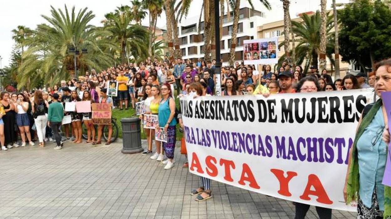 Los huérfanos por violencia machista cobran unos 600 euros desde este domingo