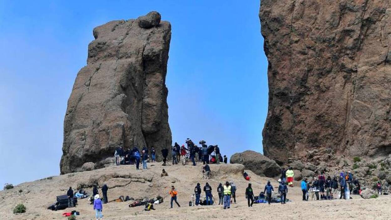 El brujo de Netflix sube al Roque Nublo