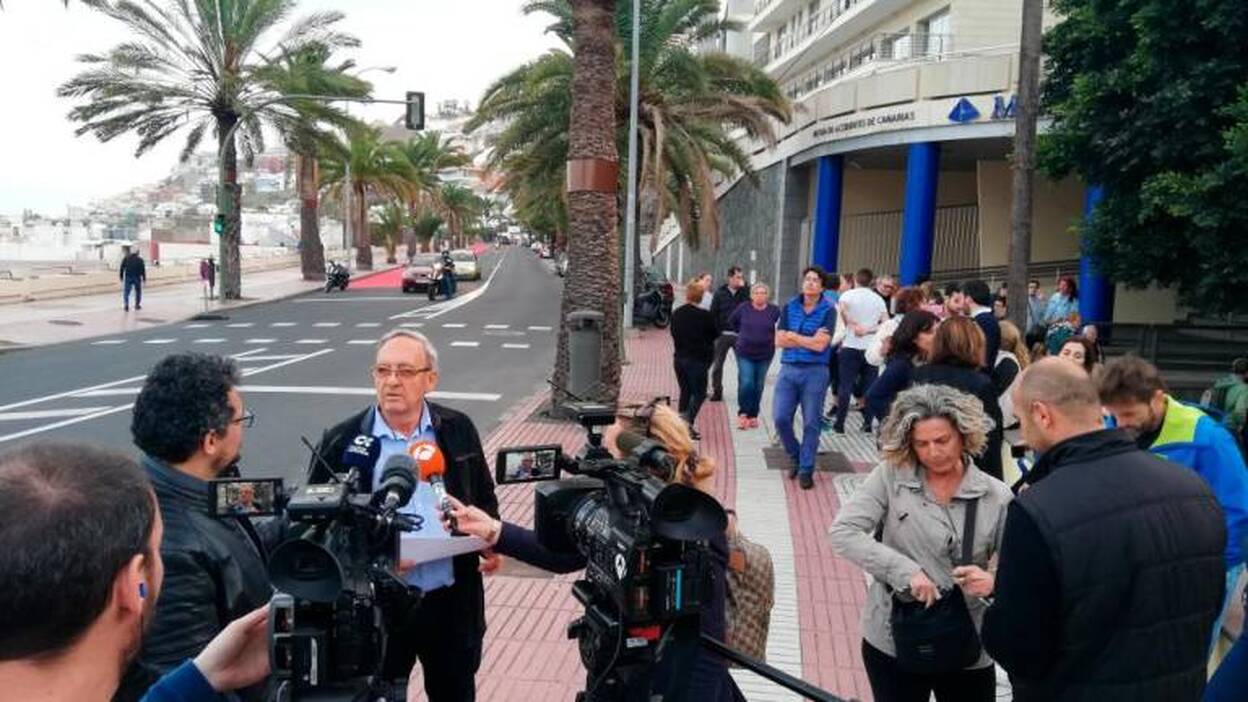 Paseo de Chil pide el proyecto inicial del carril bici que mantiene el aparcamiento