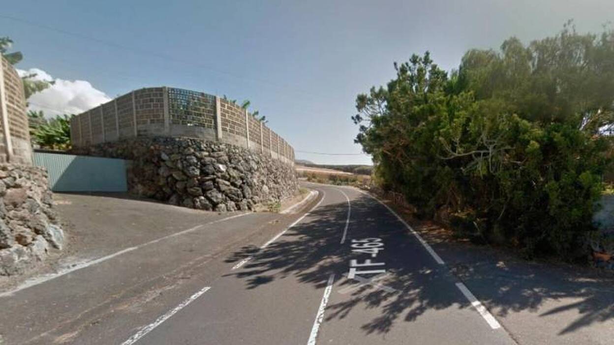 Fallece un motorista al chocar contra un muro en Guía de Isora (Tenerife)