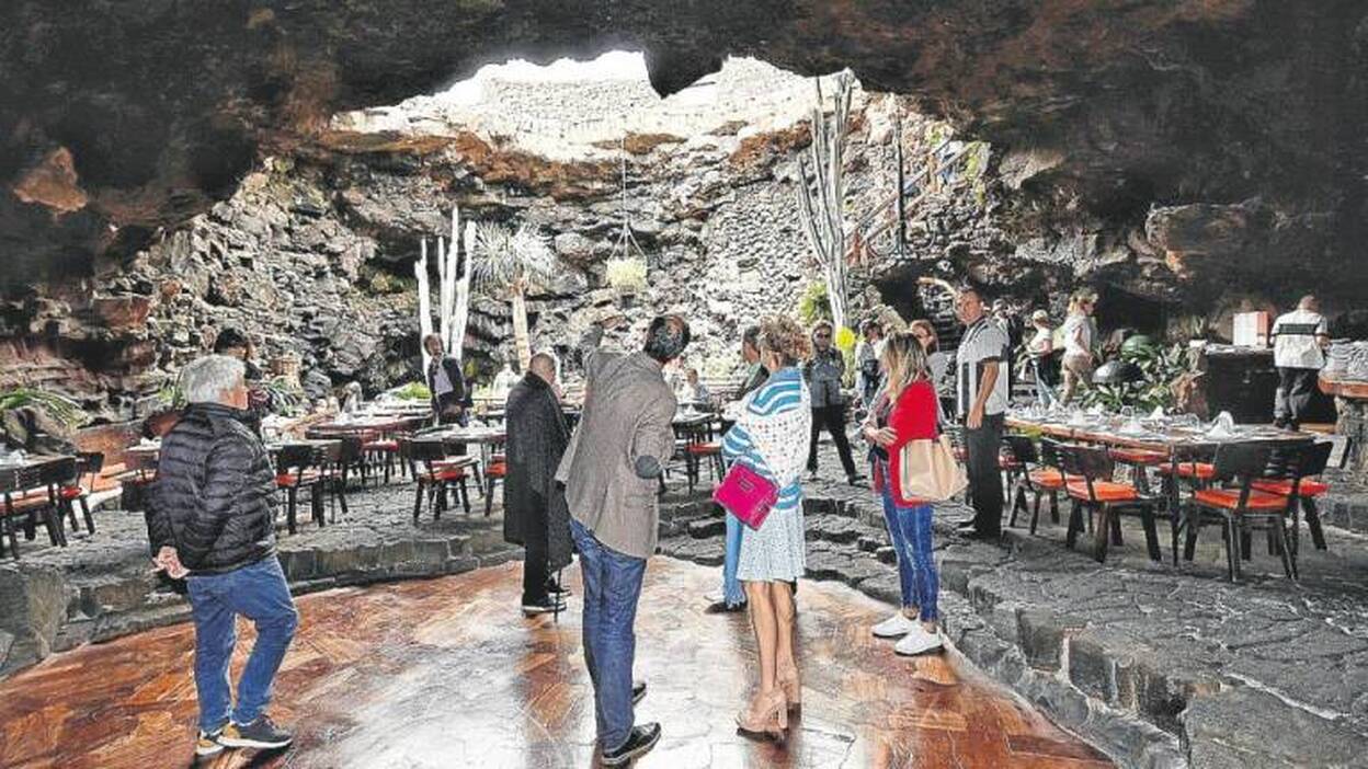 Lanzarote Fashion WeeK ofrecerá 25 diseños de Ágatha Ruiz de la Prada