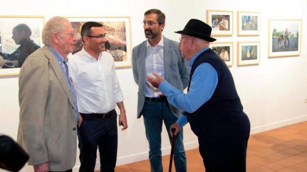 Fotos singulares en Teguise con César Manrique de argumento