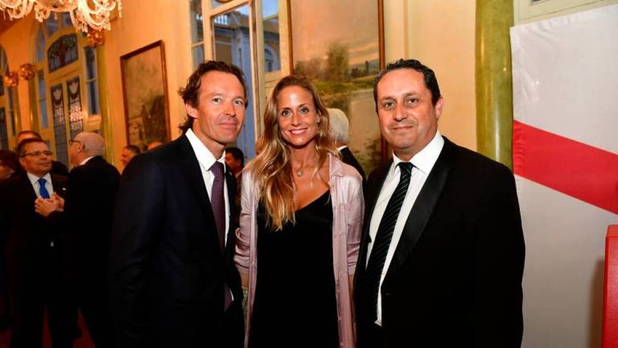 Día del Cónsul en el  Gabinete Literario