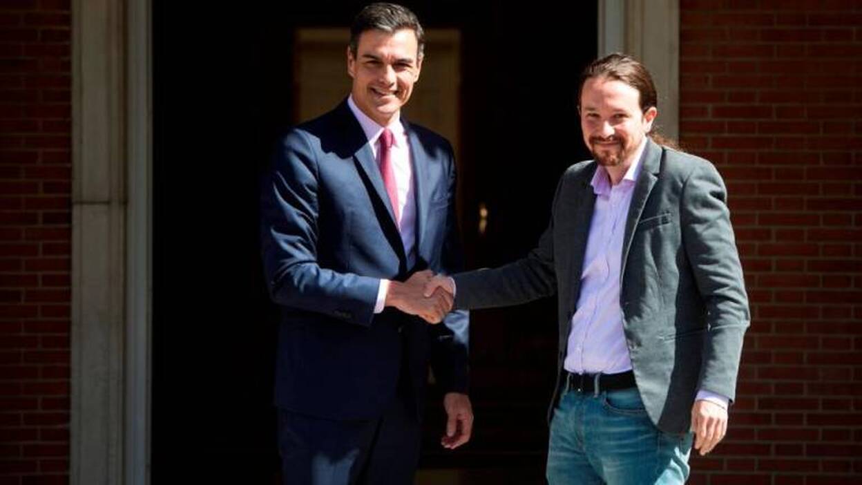 Iglesias, "optimista" tras reunirse con Sánchez, no aclara si es posible un Gobierno de coalición