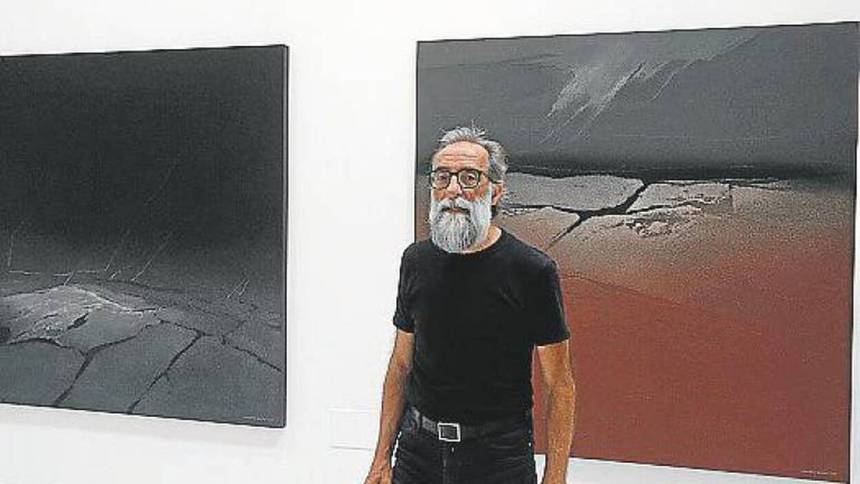Ildefonso Aguilar reúne sus últimos trabajos en la exposición ‘Entre Islas’