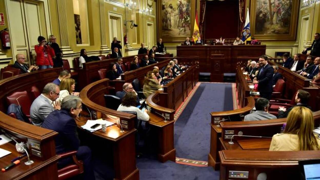 El 26M se estrena la nueva singularidad canaria: dos urnas para un Parlamento