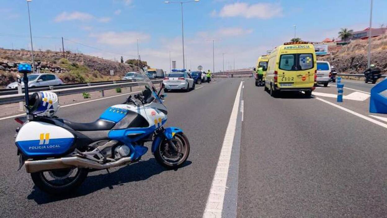 Cierran la GC-3 por un accidente múltiple en Siete Palmas