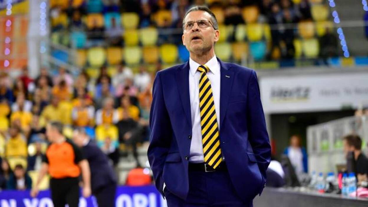 Pedro Martínez y doce más