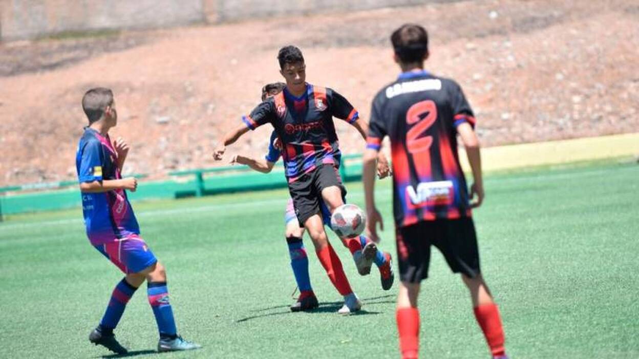 Aridane, ya en el último suspiro, da la victoria y el título al Ingenio