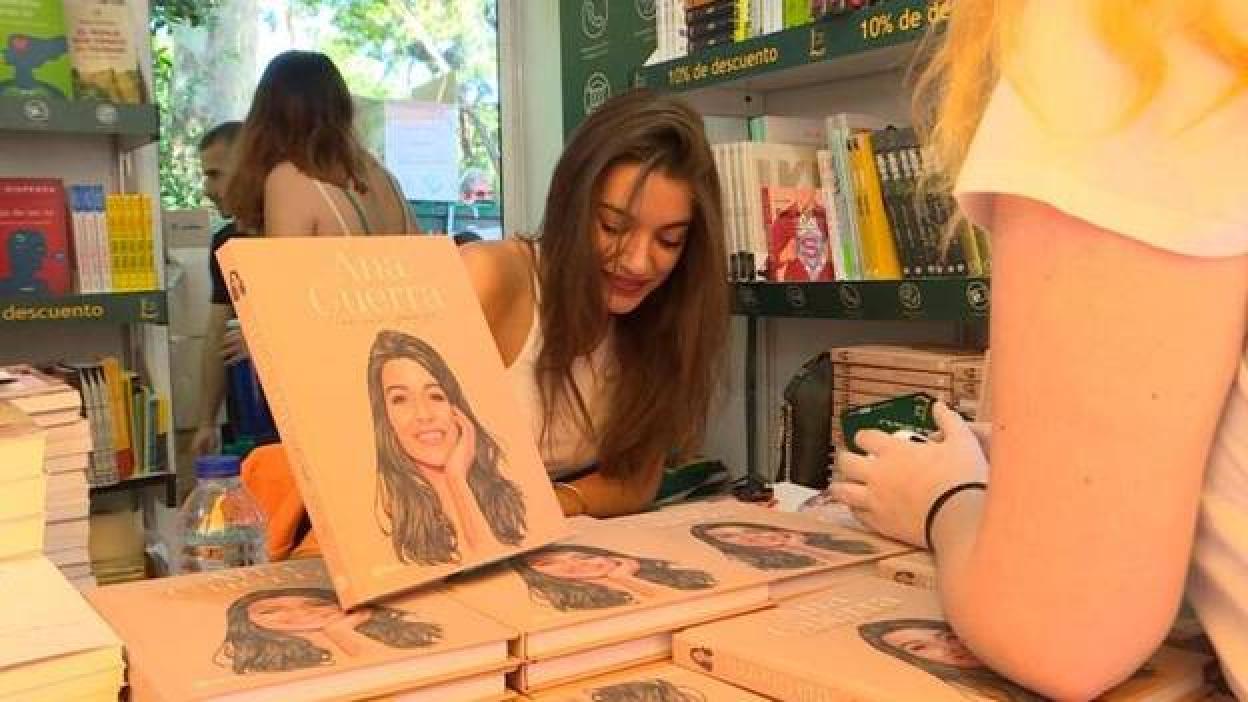 Ana Guerra firma ‘Con una sonrisa’