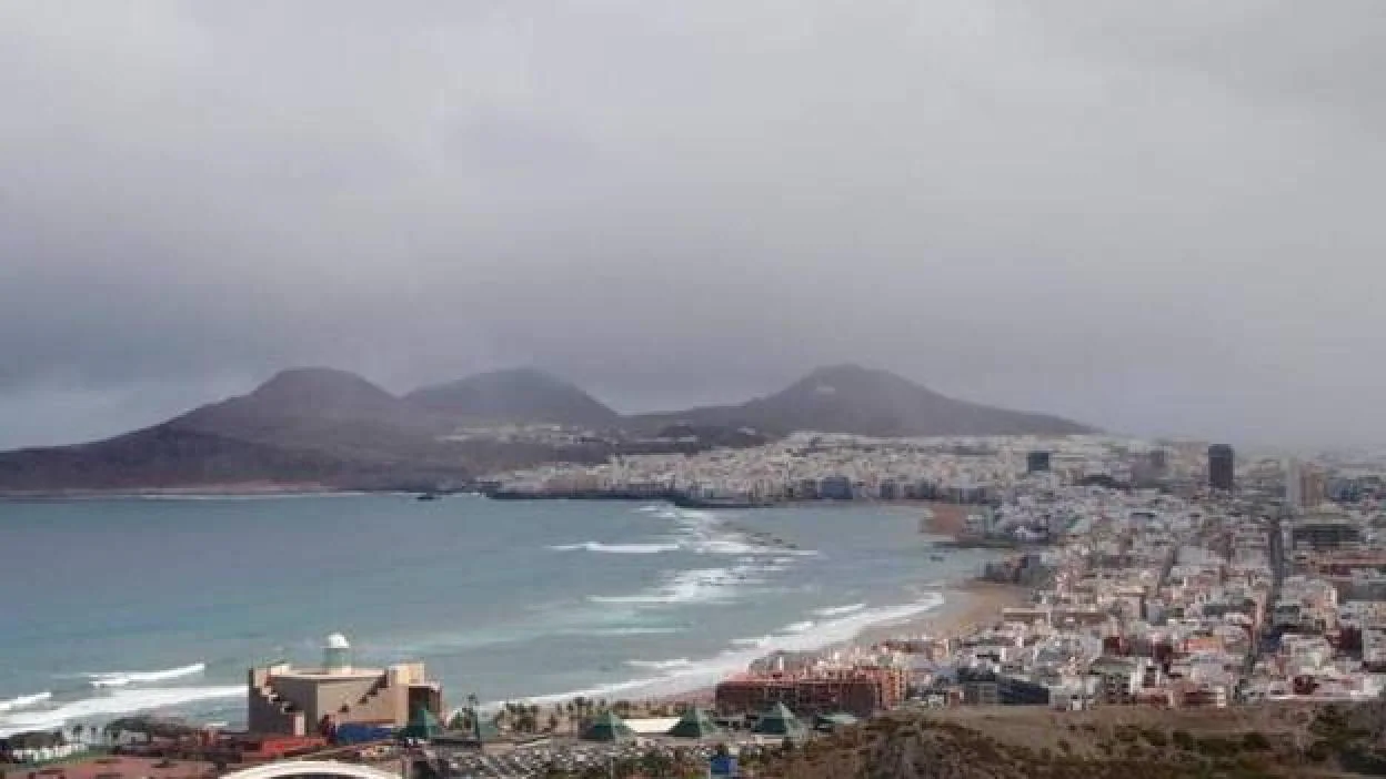 Posibles lloviznas y menos calor el jueves en Canarias