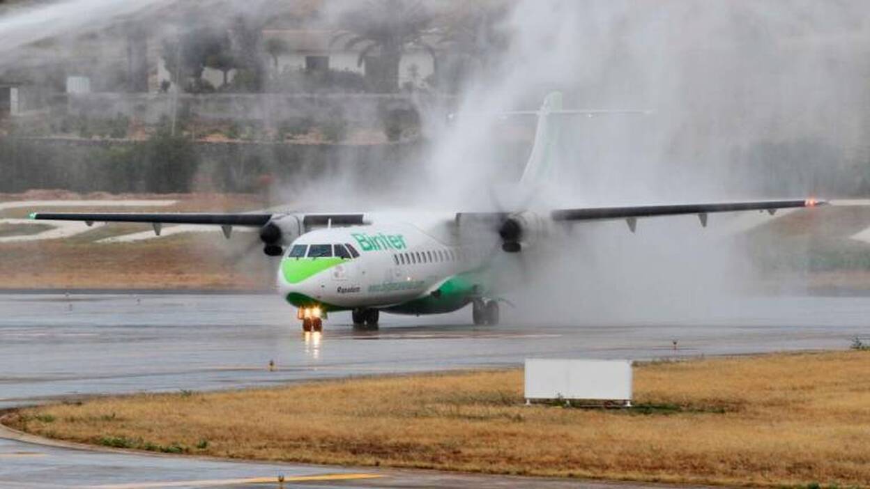 Binter cumple un año operando en Madeira con más de 1.400 vuelos