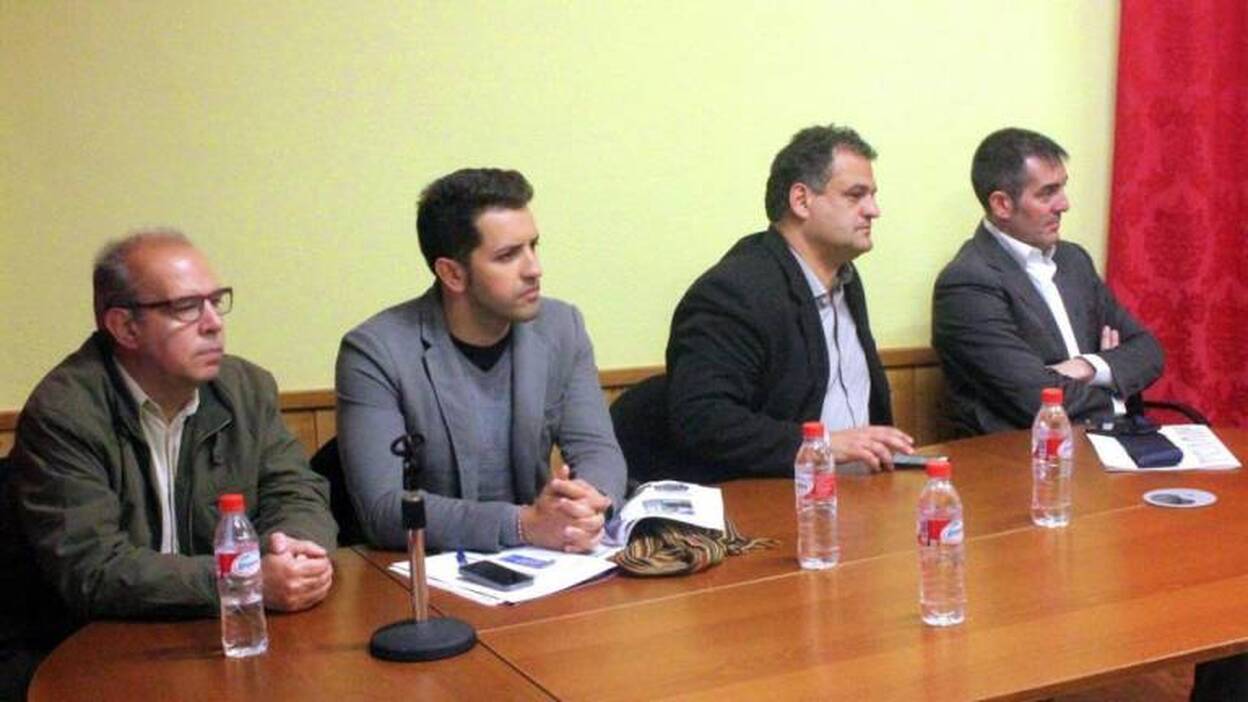 Pérez denuncia el caso Reparos en Anticorrupción