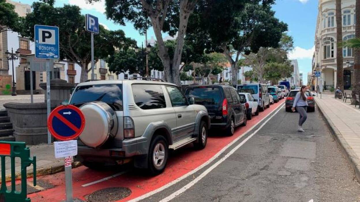 El carril bici como aparcamiento