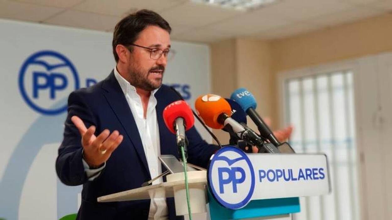 El PP asume el liderazgo de desbloquear las negociaciones "sin vetos"