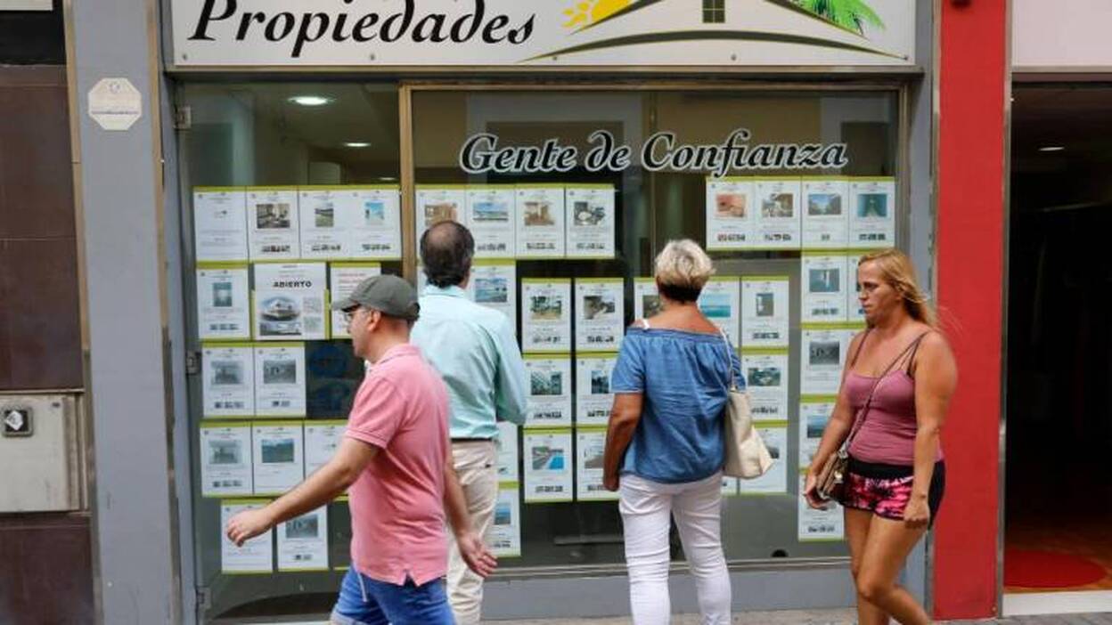Compás de espera en las notarías isleñas para las nuevas hipotecas