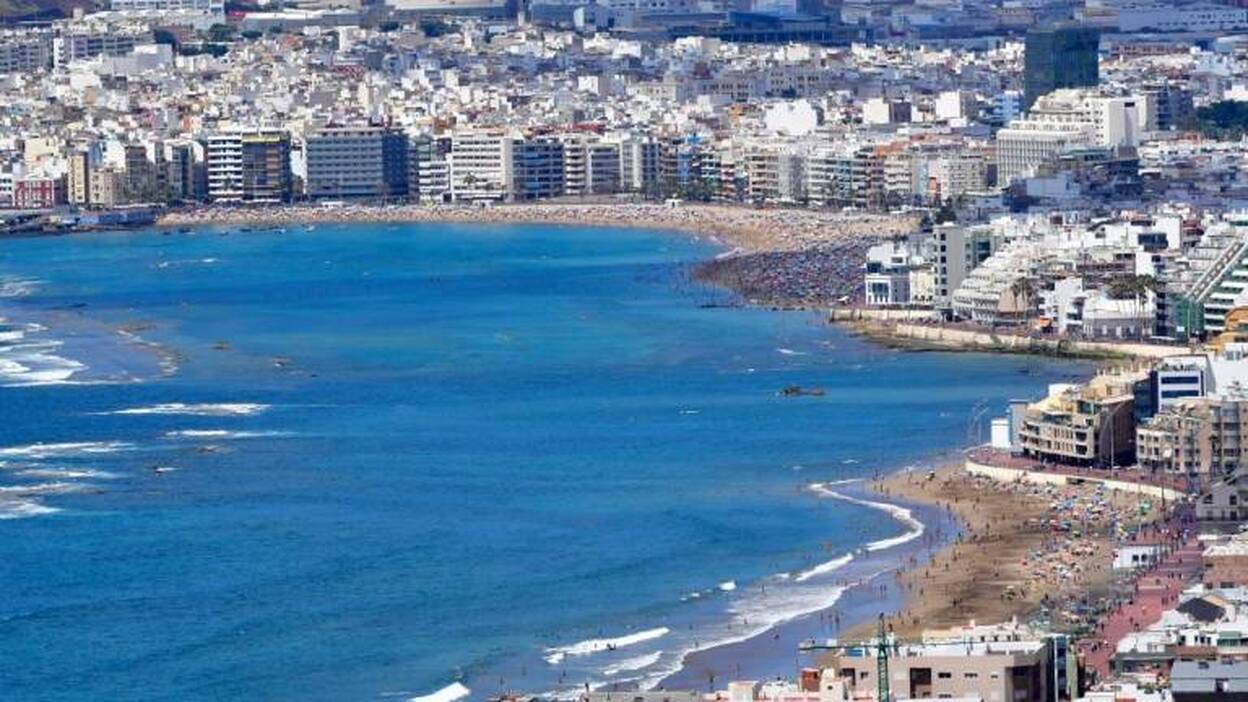 Los turistas gastan en mayo 1.070 millones, un 8,2 menos