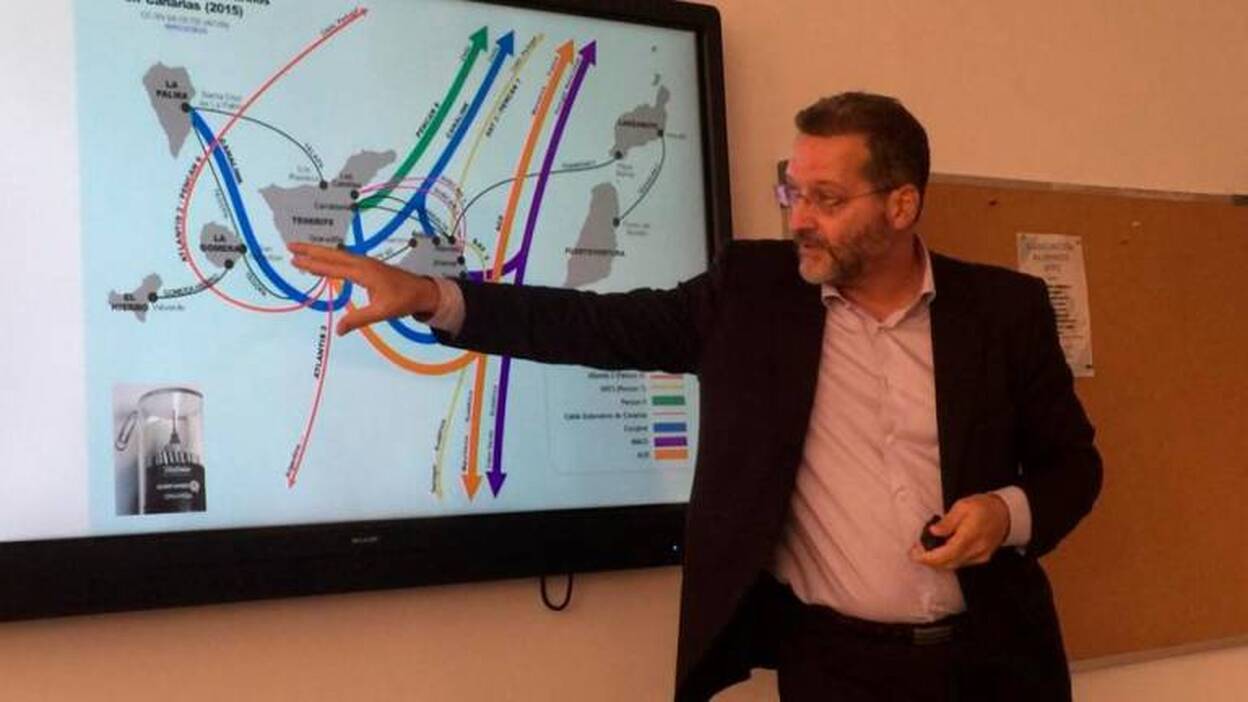 «Canarias es el archipiélago mejor conectado»