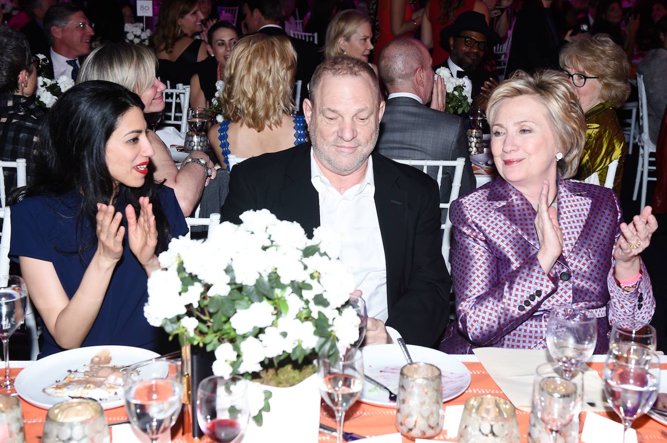 Con Amal Clooney y Hillary Clinton