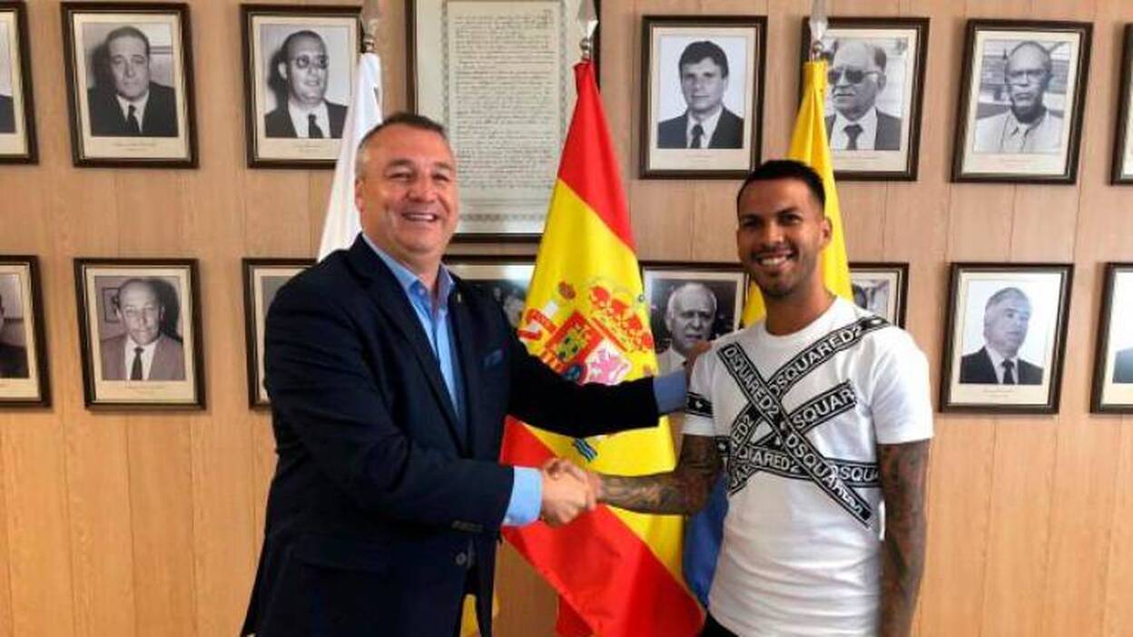 Oficial:  Viera llega cedido del Beijing Guoan