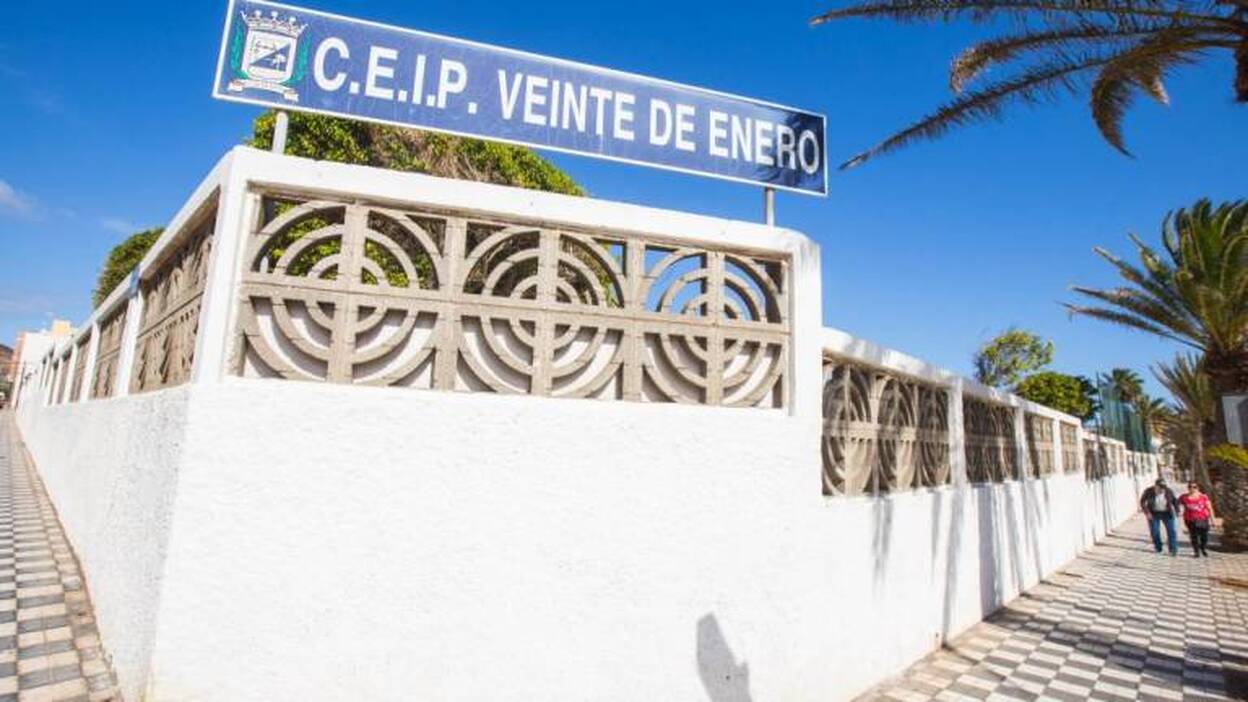 Playa de Arinaga, 16 años esperando comedor escolar